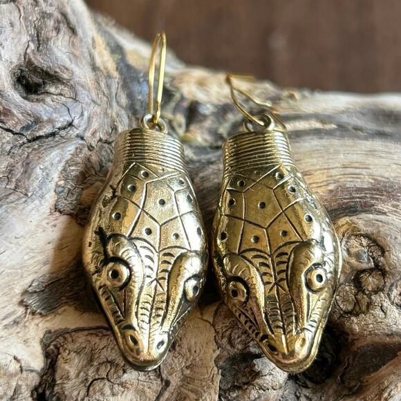 Vintage WHITING & DAVIS Signed Drop SNAKE HEAD Gold Tone Earrings  - Picture 1 of 5